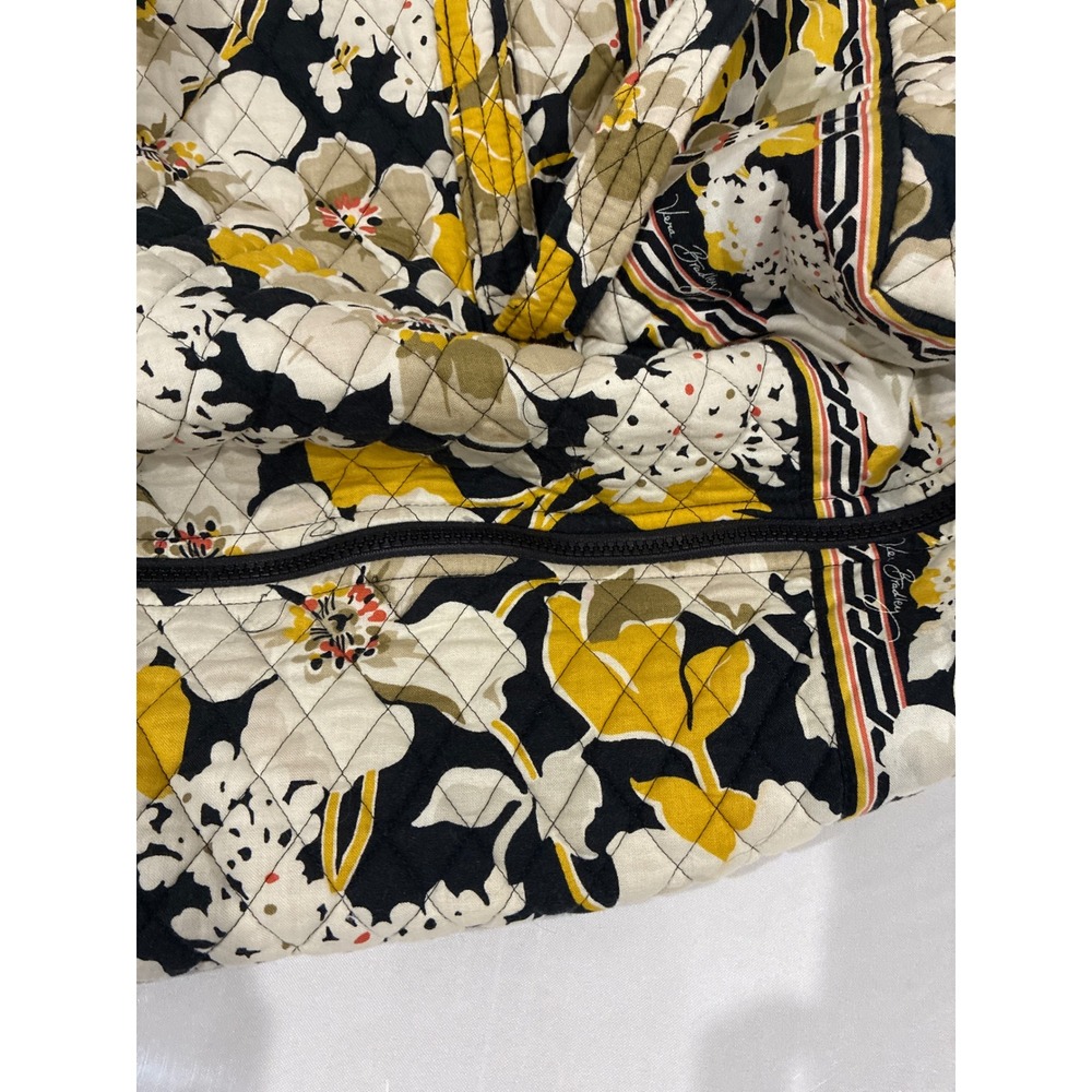 Vera Bradley Retired Dogwood Quilted Large Duffel Bag Yellow Floral Travel - Picture 7 of 9